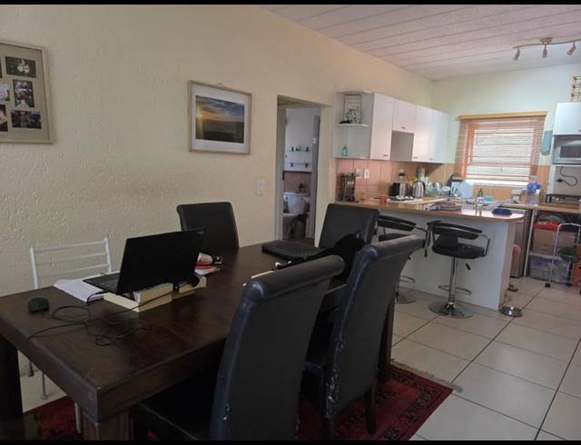 1 BEDROOM APARTMENT FOR SALE IN SUNNINGHILL